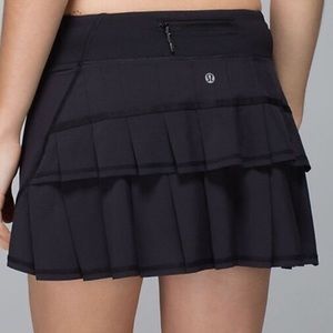 Black Lulu lemon skirt